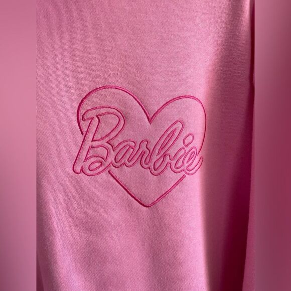Women’s Barbie Pink Collared Sweatshirt Pull Over 1/4 Zip Size XL - Picture 2 of 7